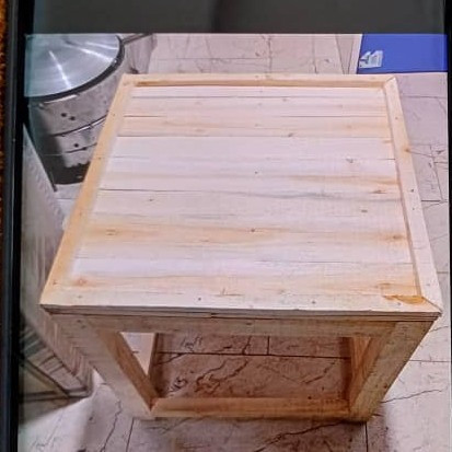 کرسی چوبی گردو